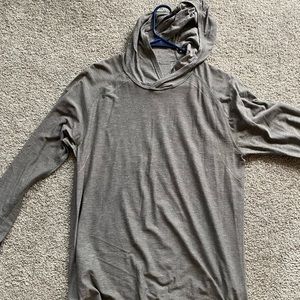 lululemon longsleeve shirt with hood